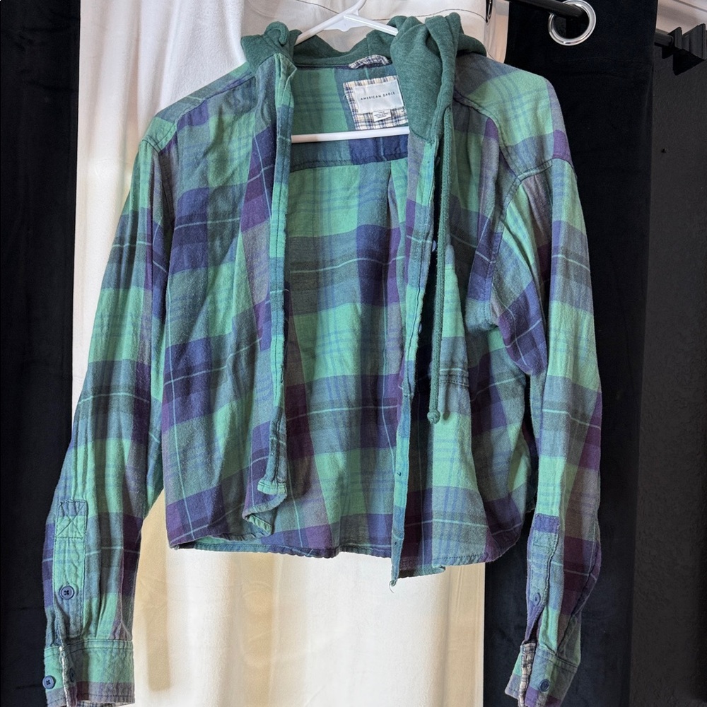 American Eagle Outfitters Green and Blue Plaid Button Down Shirt